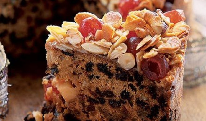 Fruit And Nut Christmas Cake